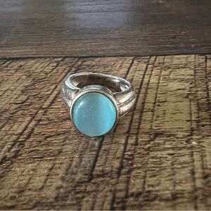 Sterling Silver blue stone cats eye ring